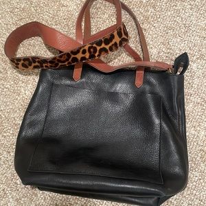 Tote handbag